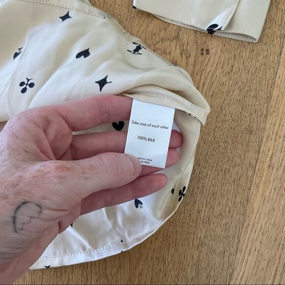 Revolve - Tell Your Friends Dolman Silk Shirt in Plaisantin Cream & Black - Picture 5 of 8